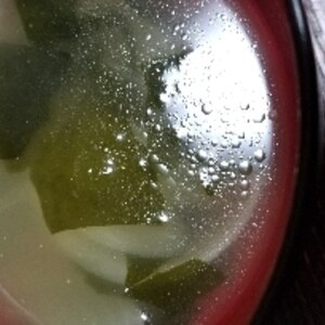 ダシダで簡単☆わかめと玉ねぎの韓国風スープ